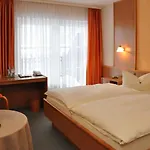 Gondelfahrt מלון 3*